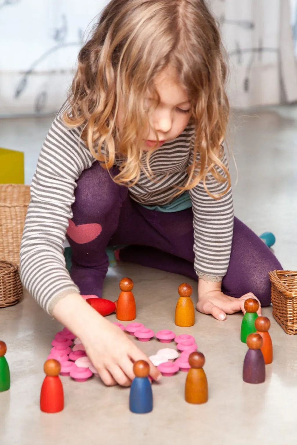 Grapat 3 houten nins - dark warm colours - Best