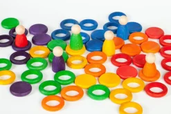 Grapat 6 houten nins, 18 munten en 36 ringen - Best