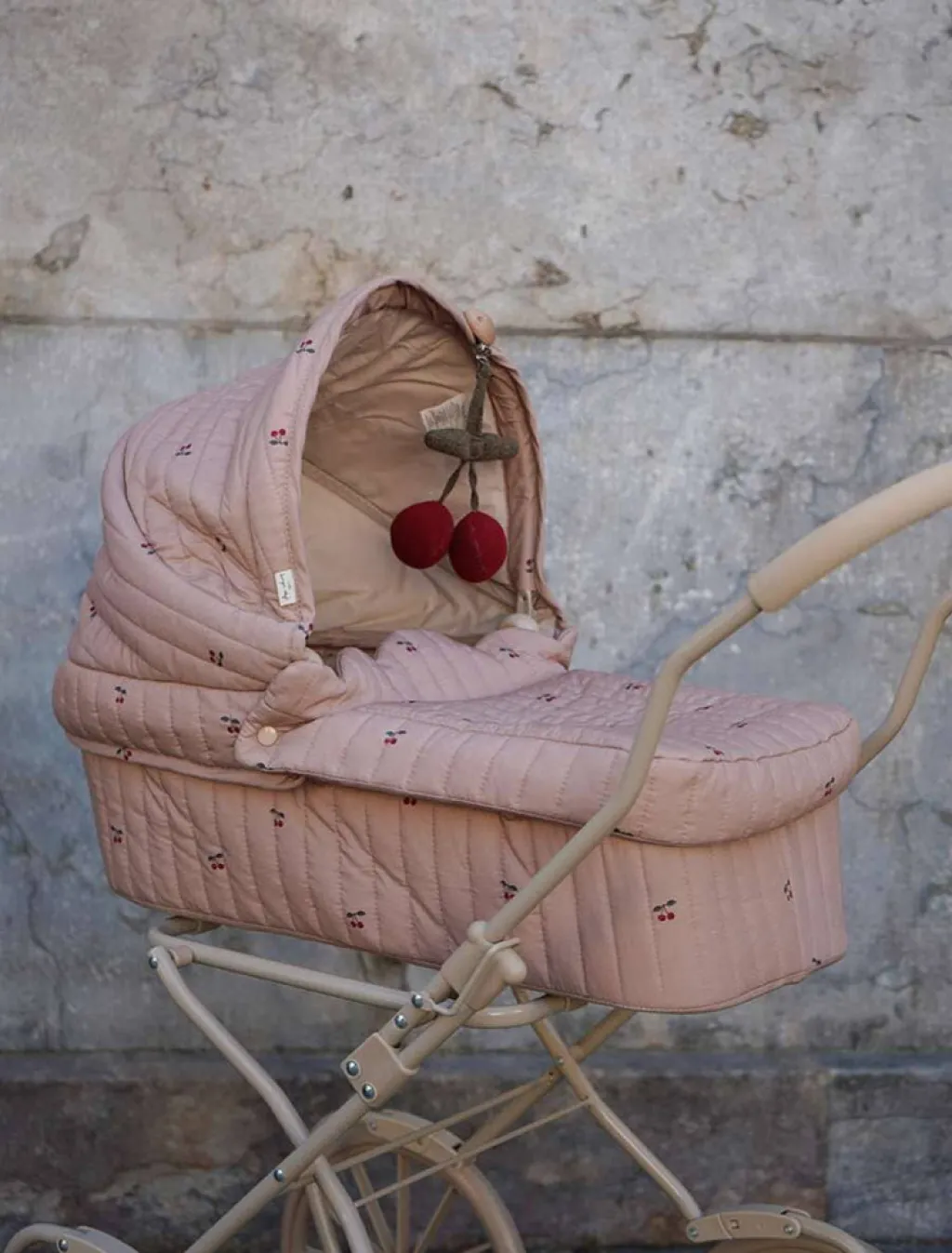 Konges Slojd Doll pram - Cherry Blush poppenwagen - Clearance