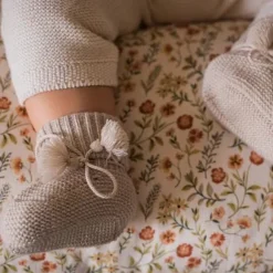 Gentil Coquelicot Knitted baby booties - Gris Perle - New