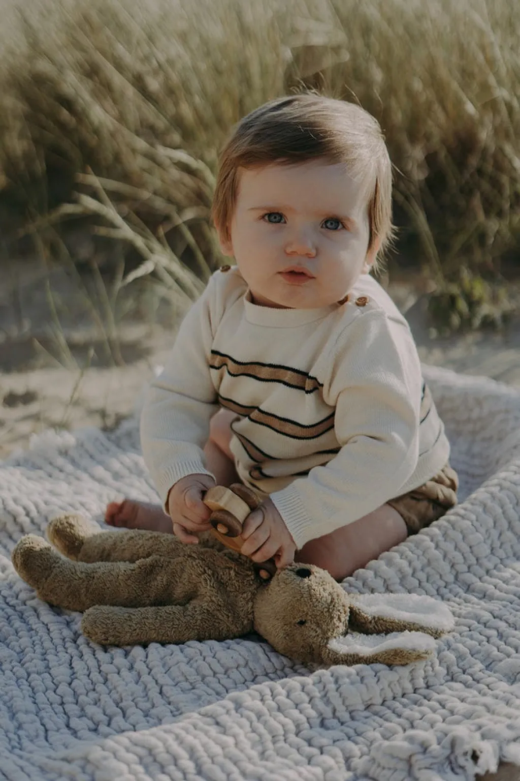 Senger Naturwelt Knuffel floppy konijn - Small - Beige - Hot