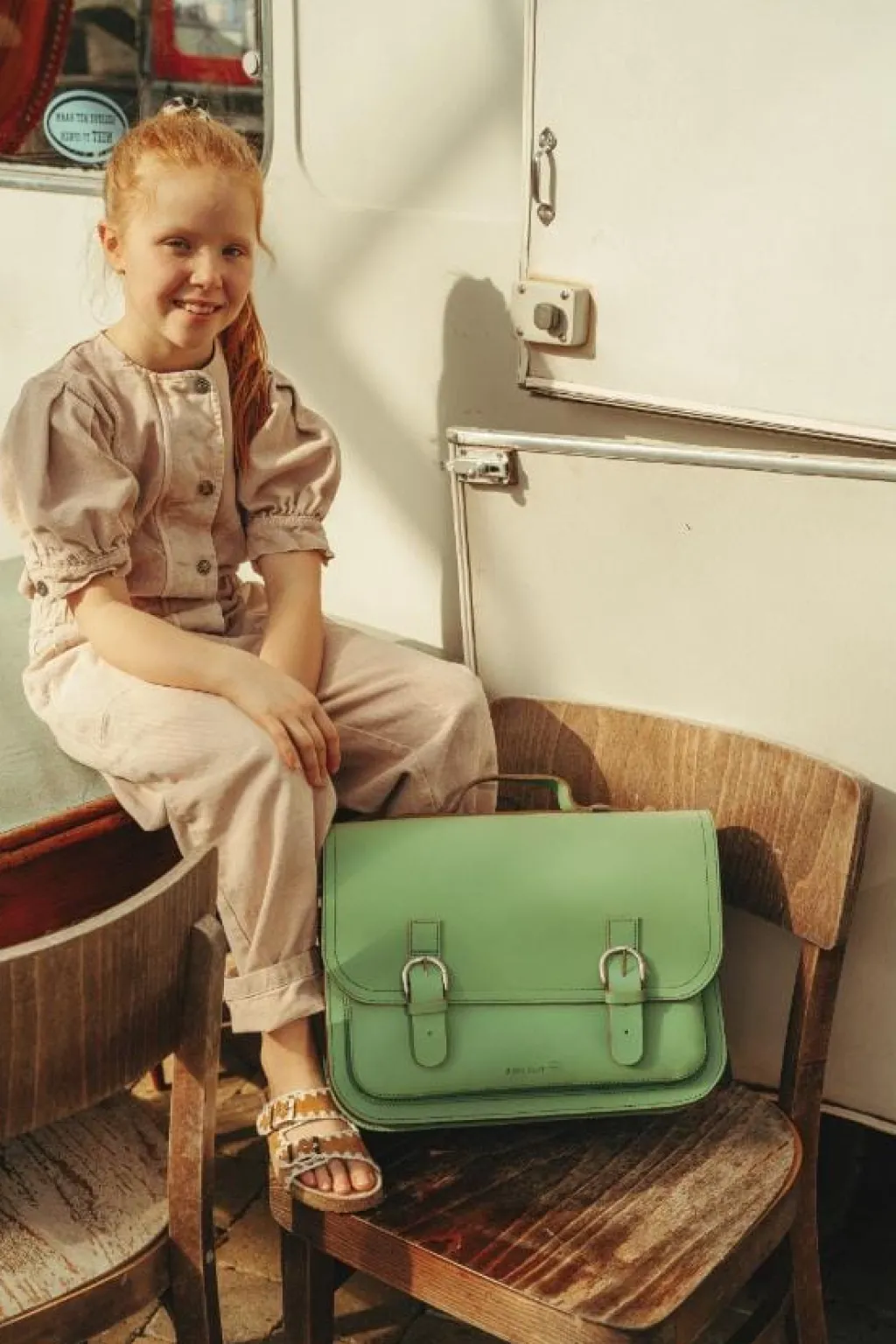 Own Stuff Lederen boekentas met gespen - Pastel Green -