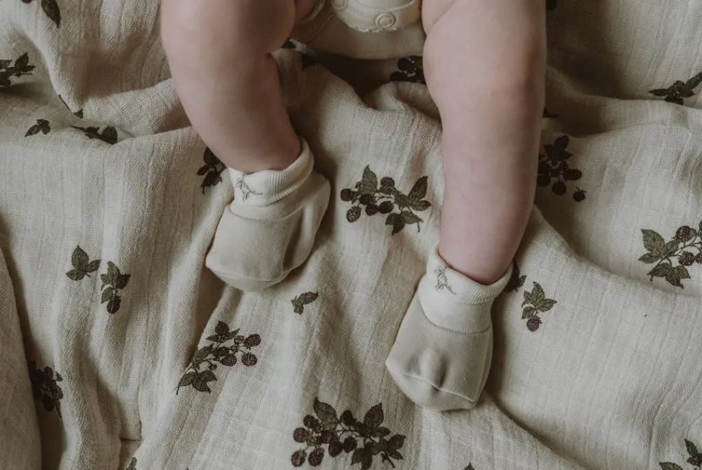 Garbo & Friends newborn sloefjes - jersey footsies sand - Best
