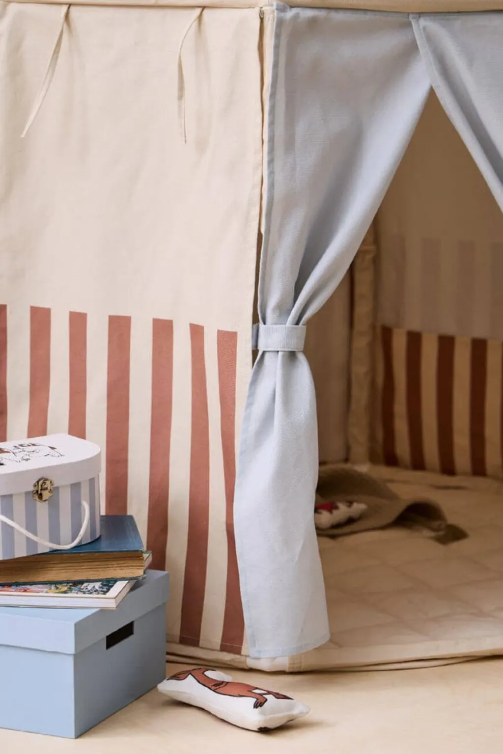 Kid's Concept Paviljoentent Moomin inclusief figuurtjes - Clearance