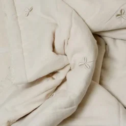 Gentil Coquelicot Quilted dekentje - Handgeborduurd met klavertjes - Discount