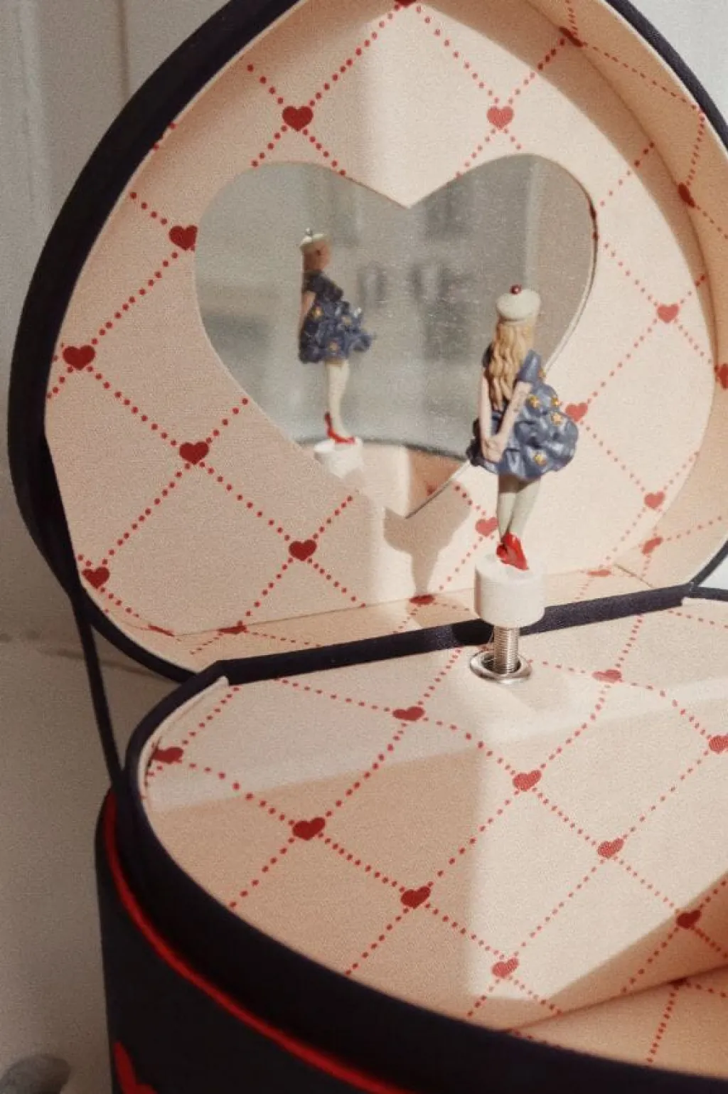Konges Slojd Schatkistje met muziek - Dark Navy - Hot