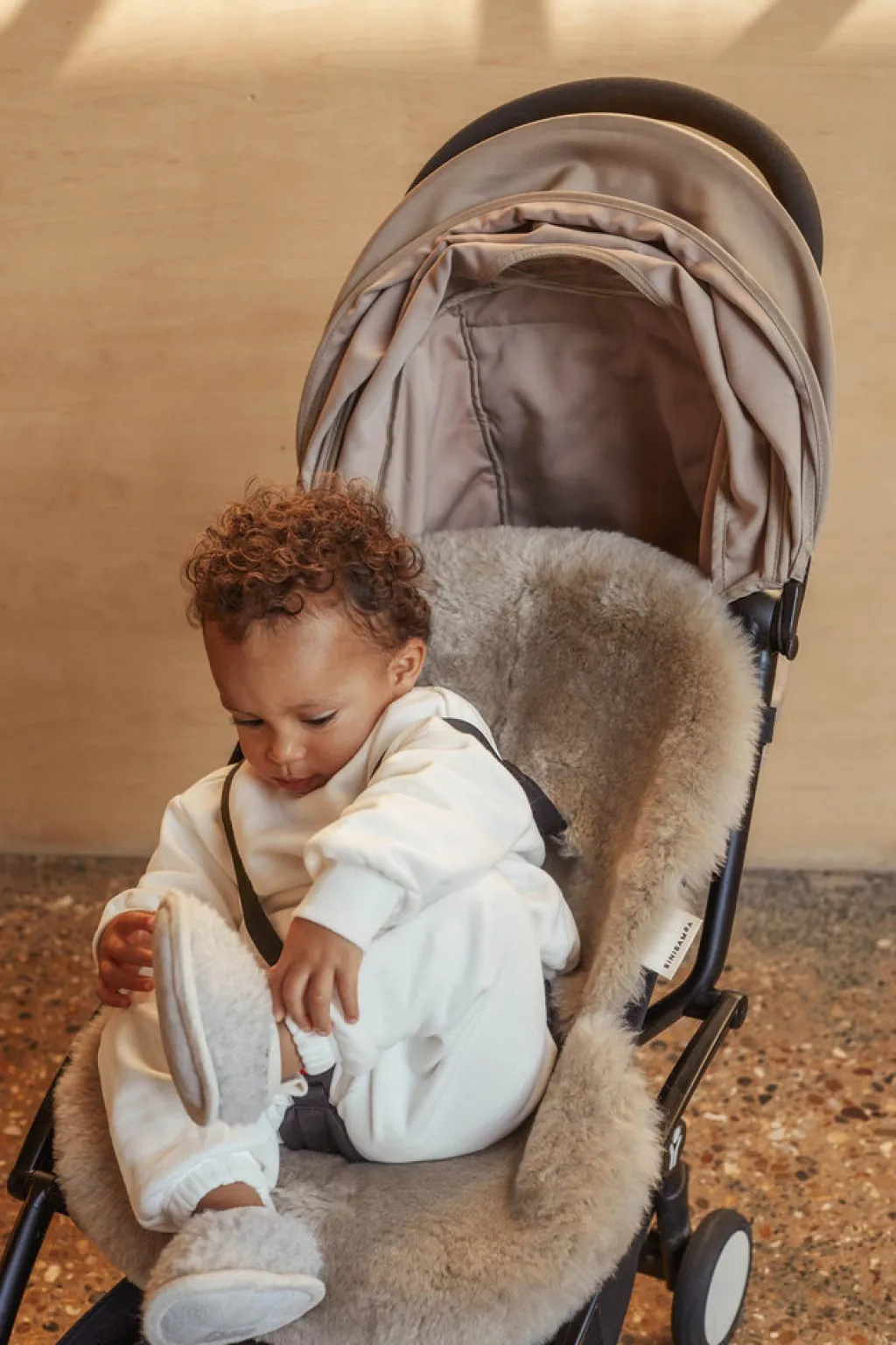 BINIBAMBA Sheepskin Snuggler - Moon - New