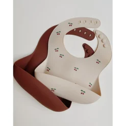 Konges Slojd Siliconen slabbetjes 2 pack - Cherry/Mocca - Sale
