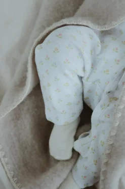 Fanga Fontana Wollen fleece babydekentje Erba- Oatmeal Melange - Hot